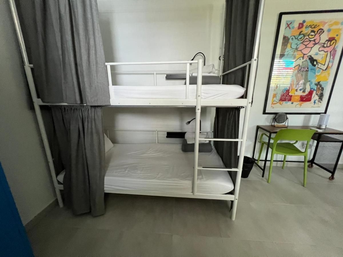 Nomada Beach Hostel- Isla Verde 圣胡安 外观 照片