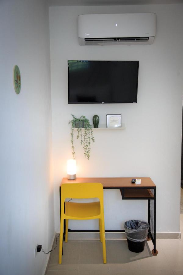 Nomada Beach Hostel- Isla Verde 圣胡安 外观 照片