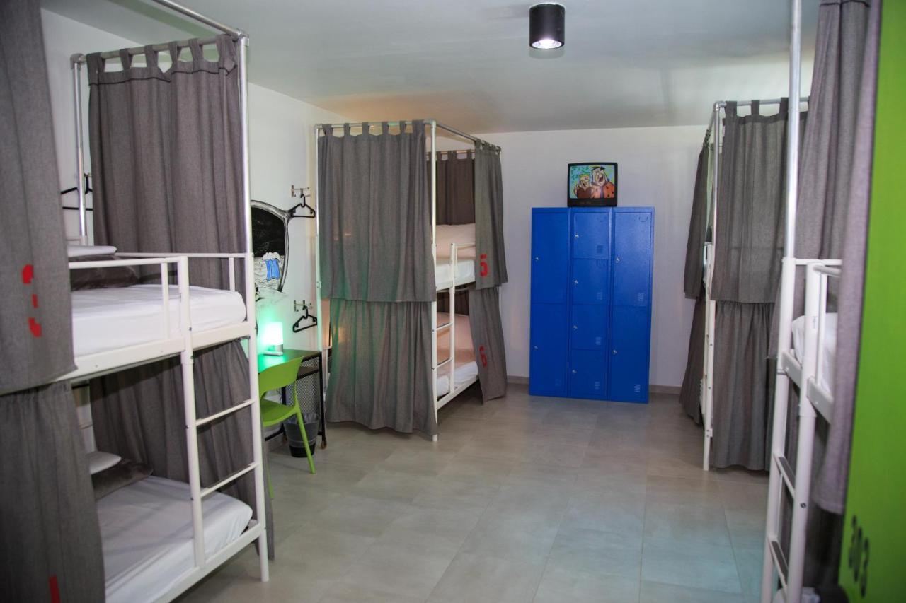 Nomada Beach Hostel- Isla Verde 圣胡安 外观 照片